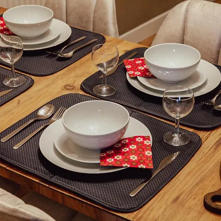 Raya * Κωνσταντινούπολη